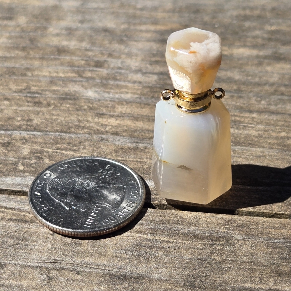 Coral Agate Crystal Bottle Pendant Essential Oil Aroma Therapy - Picture 4 of 6